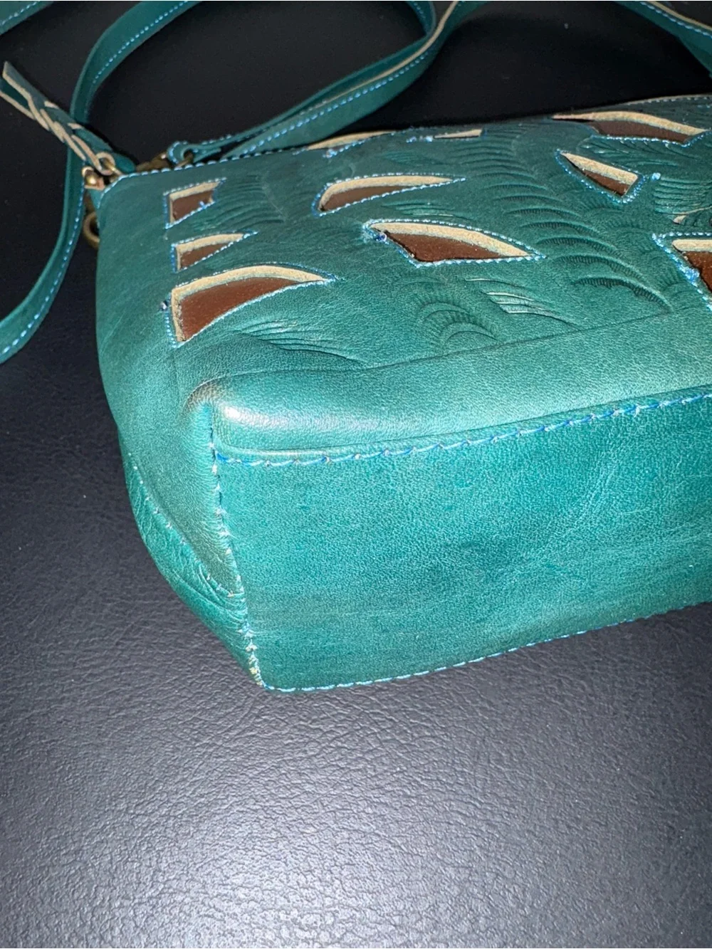 Leaders in Leather Crossbody Bag Green Hand-Tooled Floral Cutout Vintage